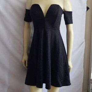 NEW GUESS BLACK DRESS SZ M